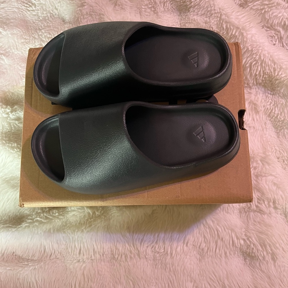 Black Yeezy Slides Size 12